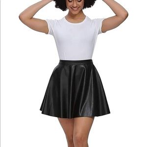 2Sable Black Faux Leather Pleaded Skater High Waisted Skirt, Size Small